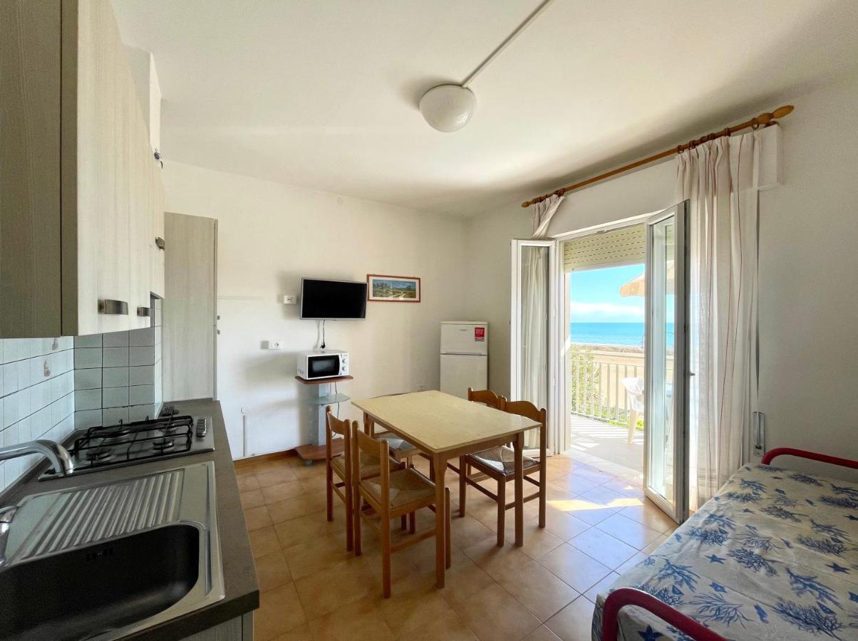 Villa Fronte Mare-Carraro Immobiliare Jesolo - Family Apartments Lido di Jesolo Exterior foto
